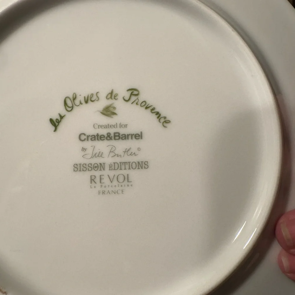 Crate&Barrel “Les Olives de Provence ” Appetizer Plate set